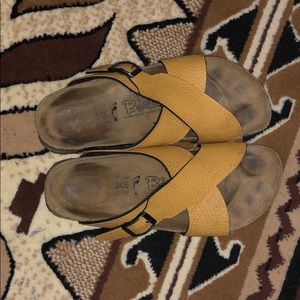 Mustard yellow Birks